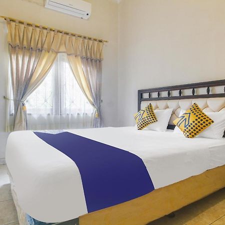 Spot On 91620 Skypiea Guest House Tasikmalaya Luaran gambar