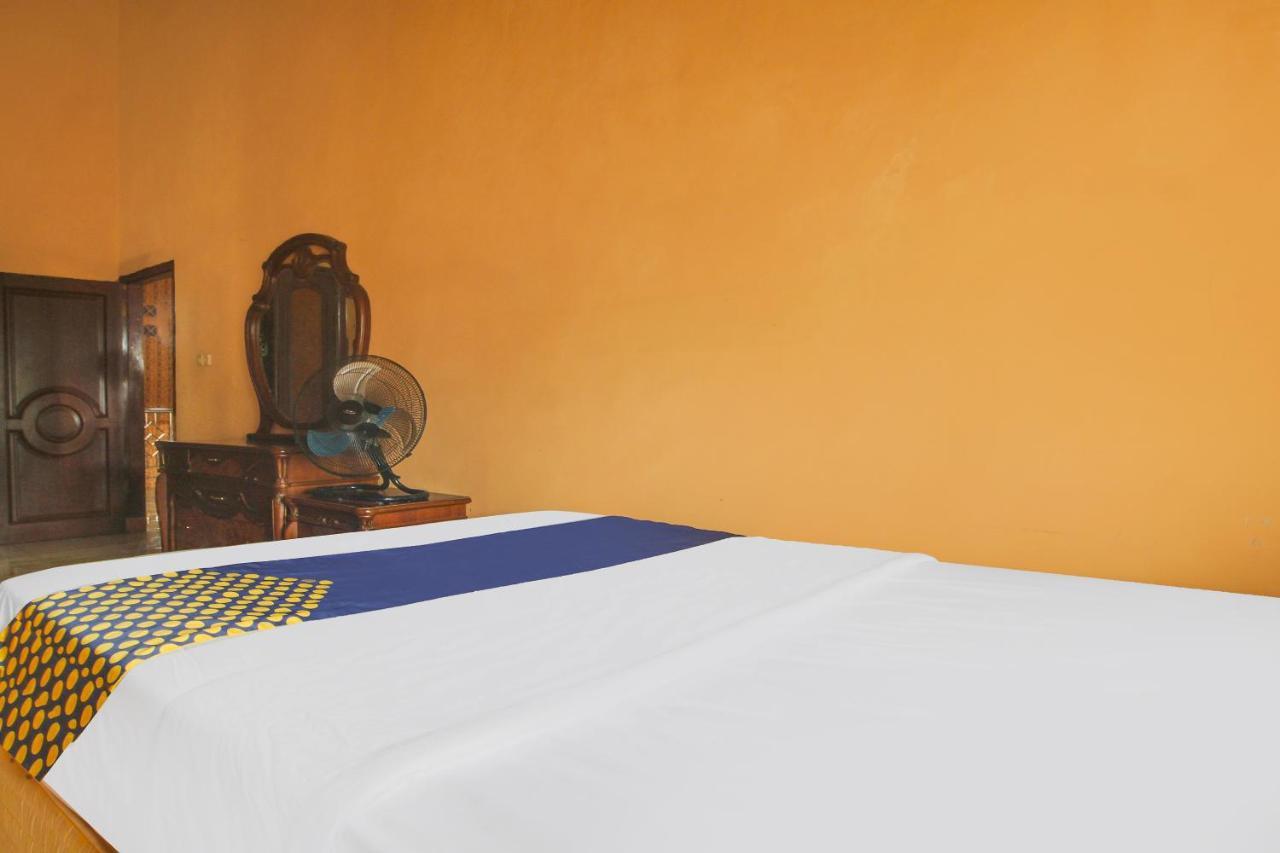 Spot On 91620 Skypiea Guest House Tasikmalaya Luaran gambar